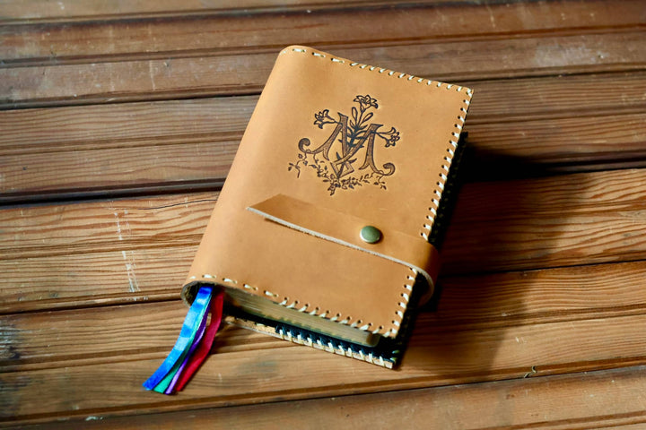 Auspice Maria Breviary Cover