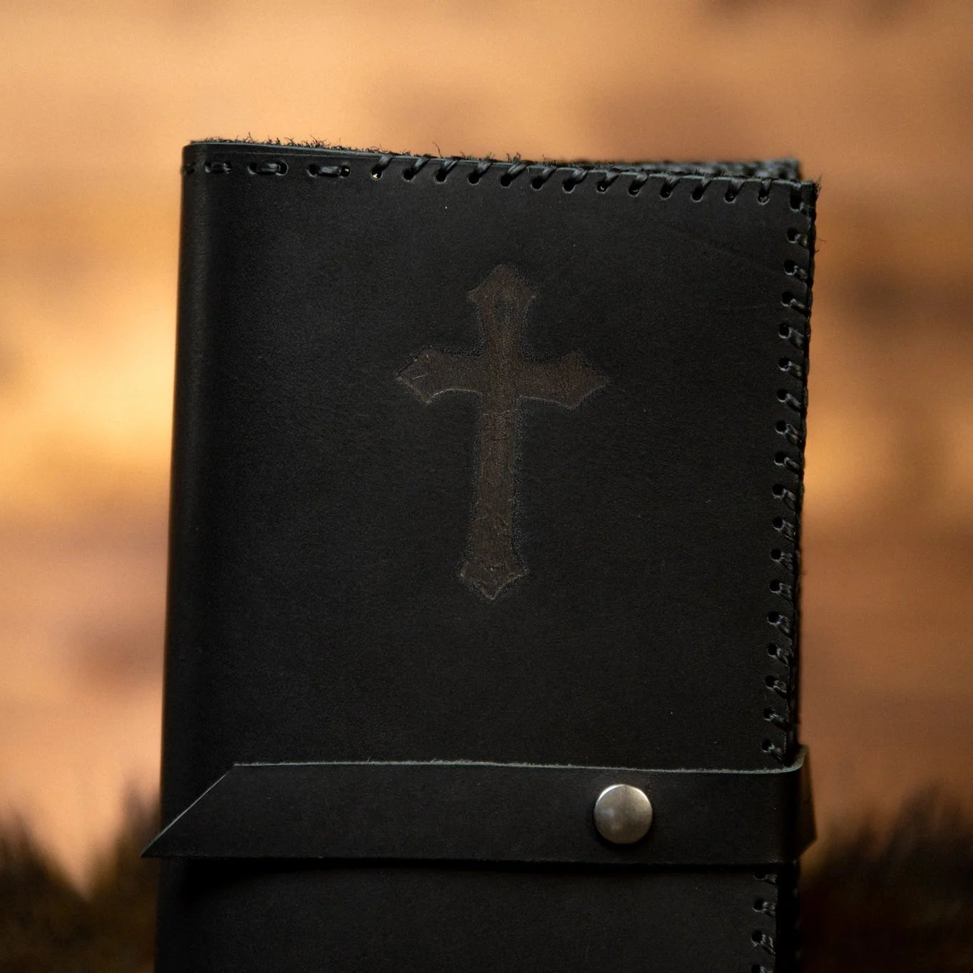 Raven Daily Roman Missal Cover – OréMoose