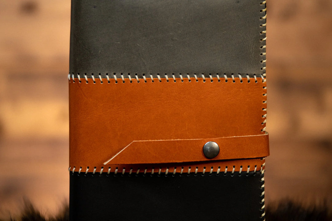 Great Adventure Bible + Trinity (Three Kings) Leather Bible Cover
